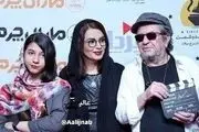حرف های تلخ مونا مهرجویی در مراسم بدرقه پدر و مادرش