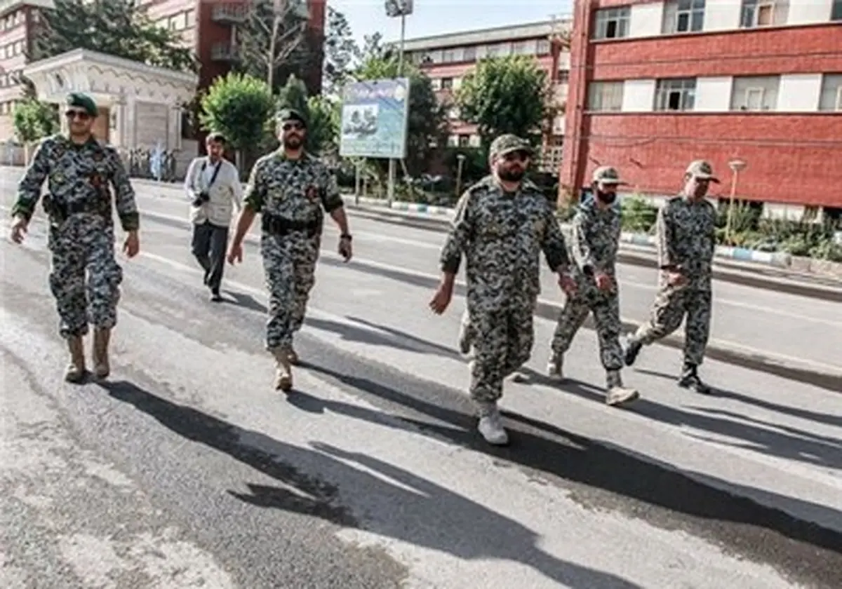 بازدید امیر اسماعیلی از مواضع پدافندی جزایر سهگانه ایران