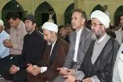 حضور نماینده اهل سنت در مراسم شب قدر+عکس