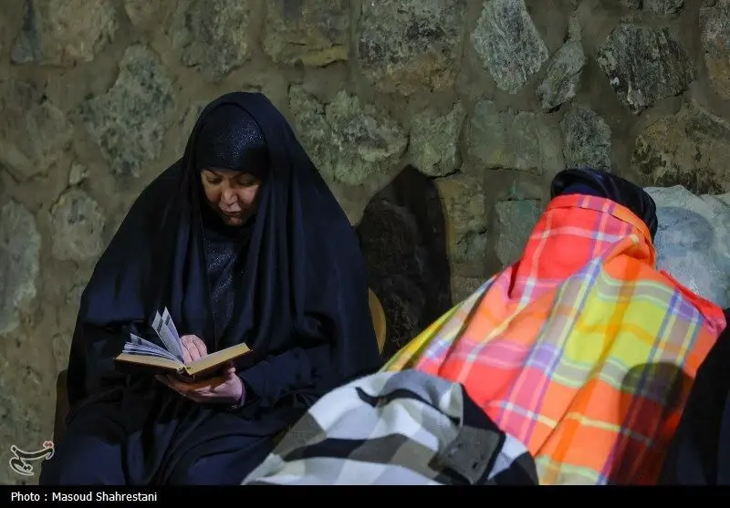 شب قدر در کهف الشهدا/ گزارش تصویری