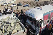 تصادف خونین اتوبوس و کامیون در جاده ورامین