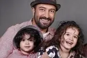 دوقلوهای بامزه ی مجید صالحی در حال تفریح /عکس