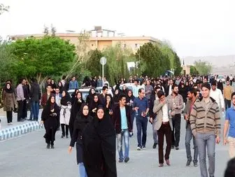 آزمون استخدامی در بیرجند شبیه به راهپیمایی 22 بهمن!
