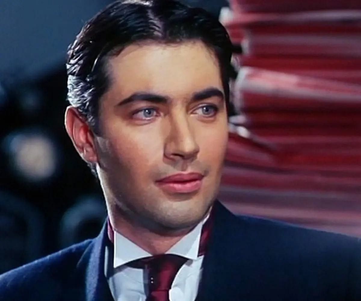 عکسی دیده نشده از بازیگر محبوب و کم پیدای سینمای ایران