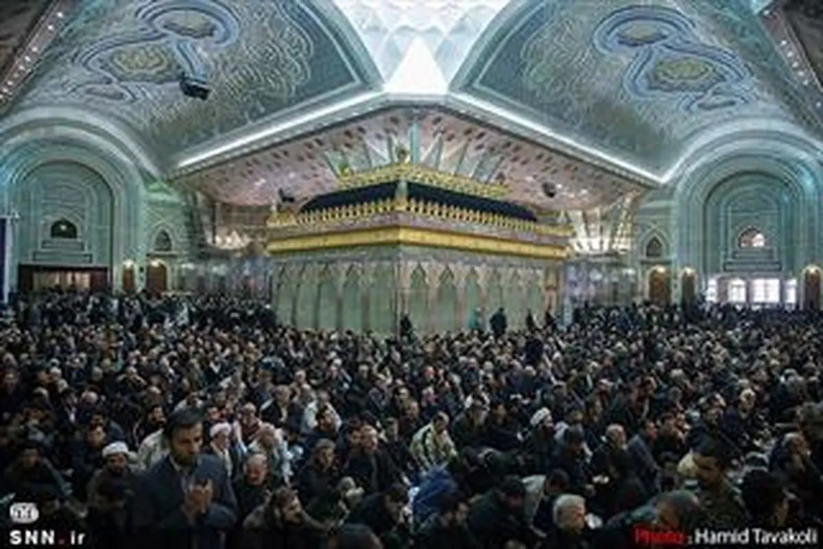  مهمانان خارجی در راه حرم امام