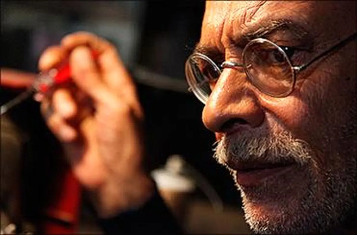 " روح‌الله " با تغییر کارگردان روی آنتن می‌رود