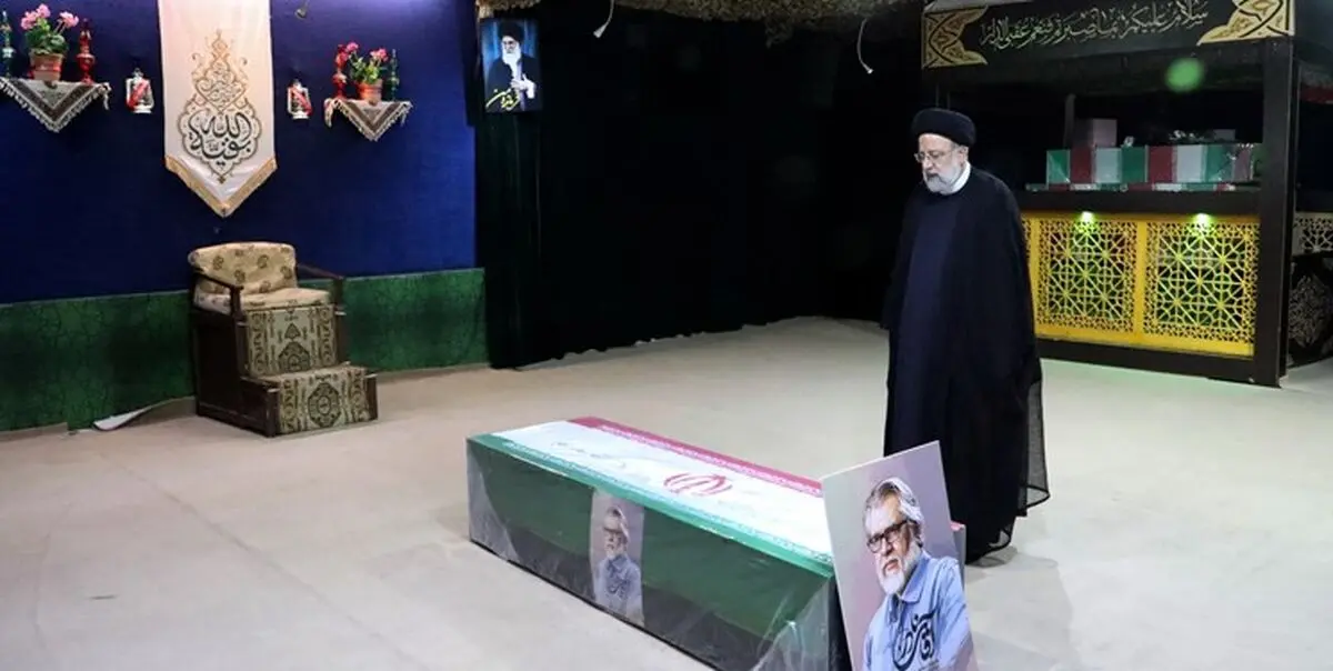 حضور رئیسی در کنار پیکر مرحوم طالب‌زاده