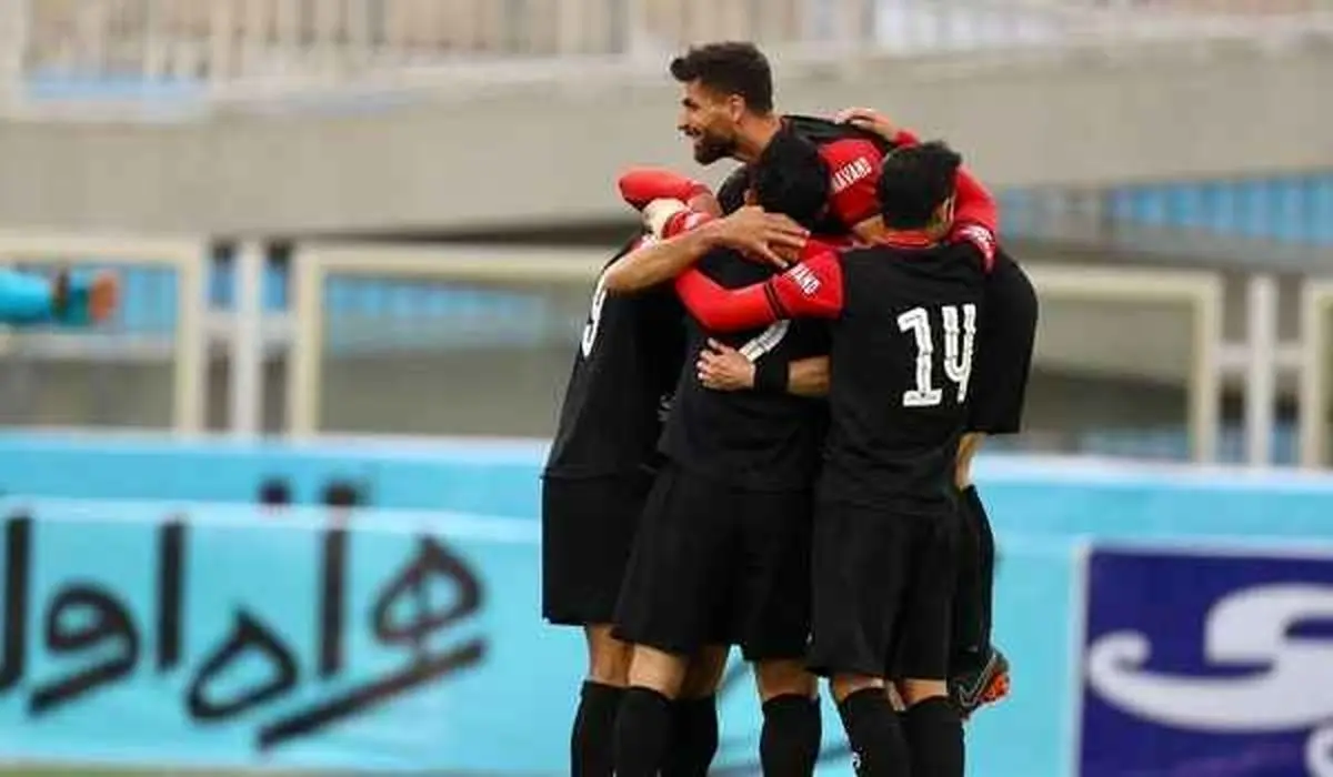 تاریخ و ساعت بازی پرسپولیس و گل گهر در هفته چهارم لیگ برتر