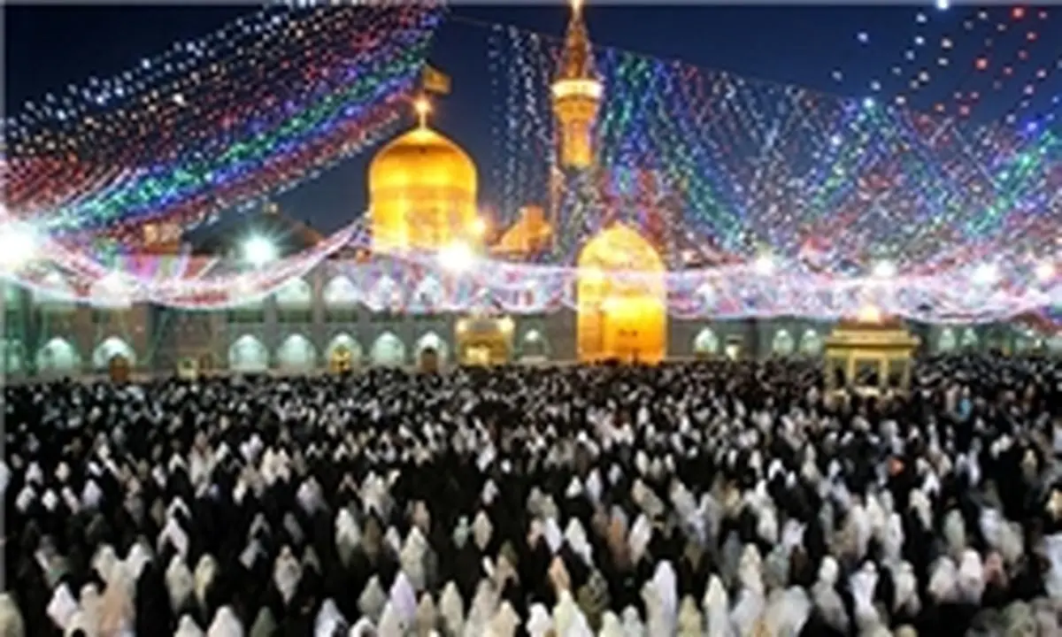 لباس خادمی بر تن مجلسی ها