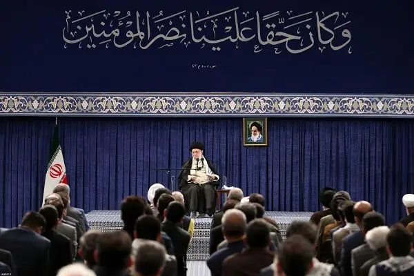 دیدار صدها نفر از مردم اصفهان با رهبر انقلاب اسلامی/گزارش تصویری