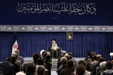 دیدار صدها نفر از مردم اصفهان با رهبر انقلاب اسلامی/گزارش تصویری