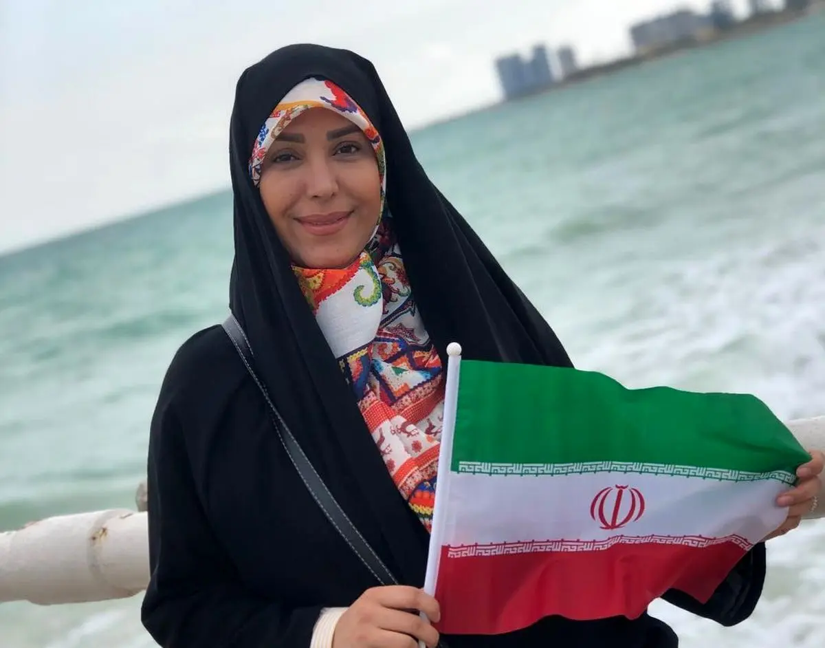 پوشش بازیگران، صدای خانم مجری راهم درآورد