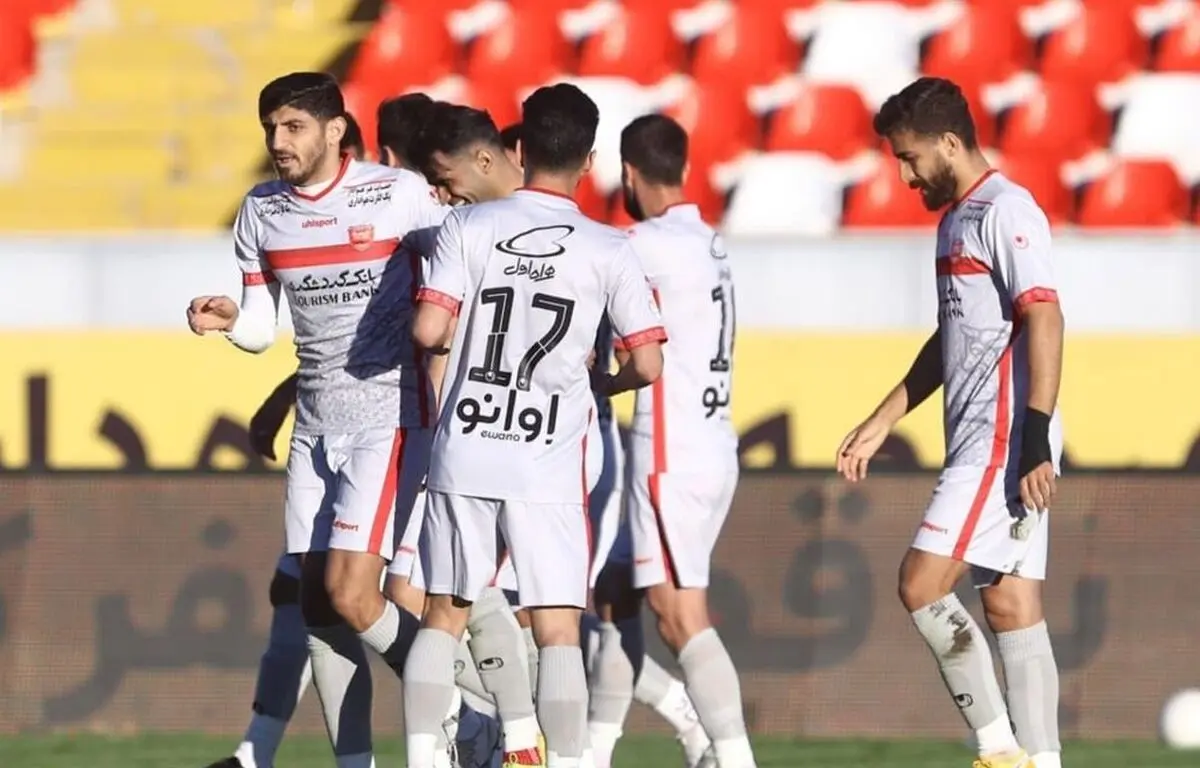 ساعت بازی‌های پرسپولیس و استقلال تغییر کرد