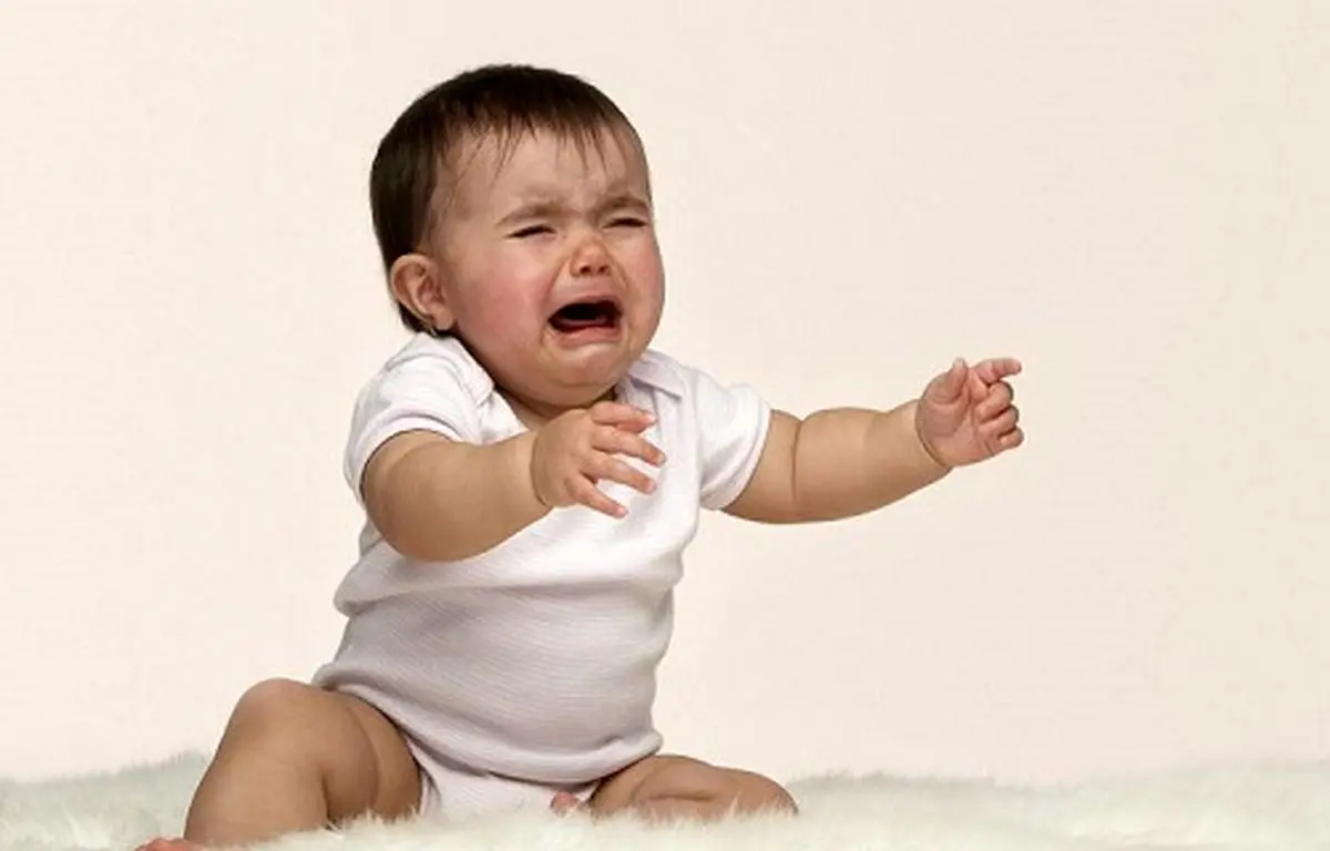 علت گریه کودکان در سنین مختلف