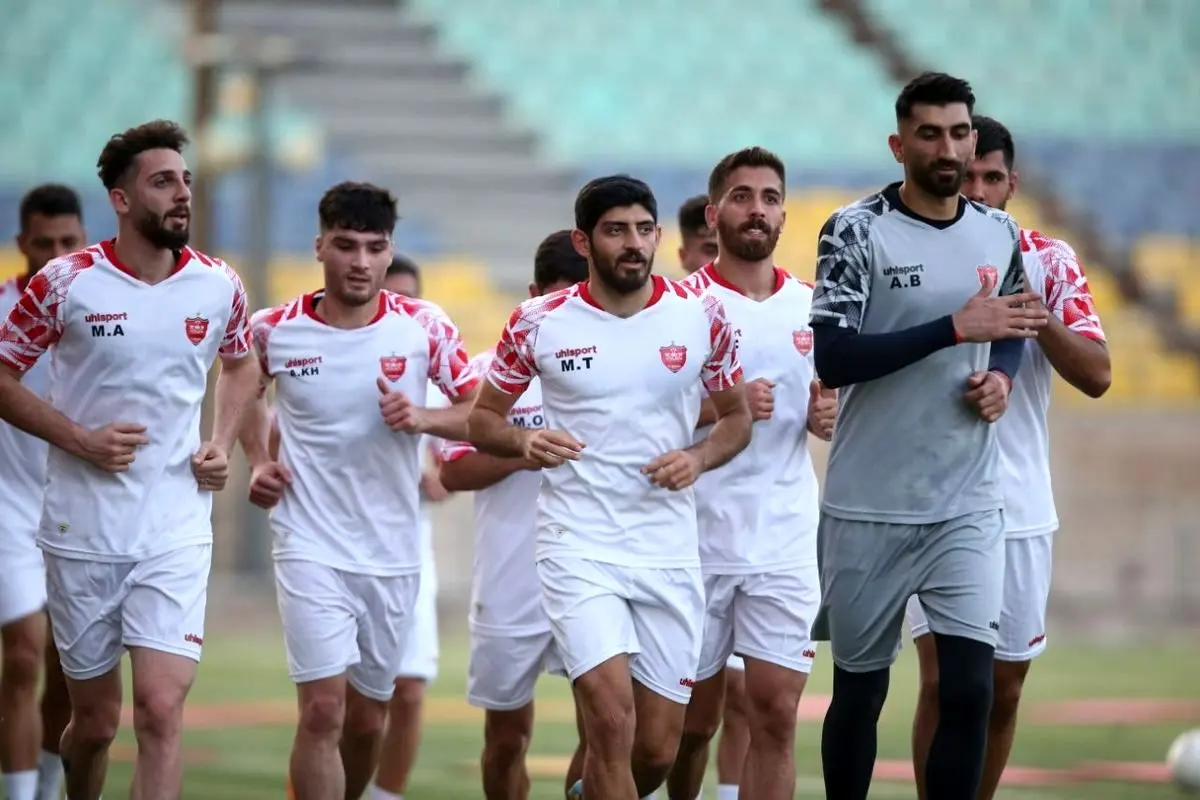 خبر فوری؛ یحیی یک بازیکن را از تمرین پرسپولیس کنار گذاشت
