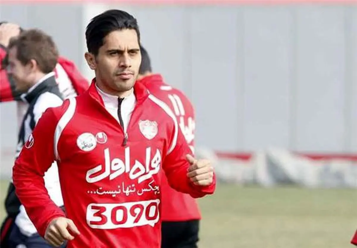 بازیکن باسابقه پرسپولیس تمدید کرد