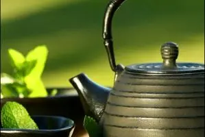 ۱۱ فایدۀ چای سبز