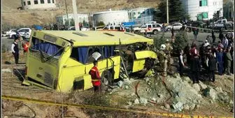 مجروحین حادثه واژگونی اتوبوس دانشگاه علوم تحقیقات/ عکس