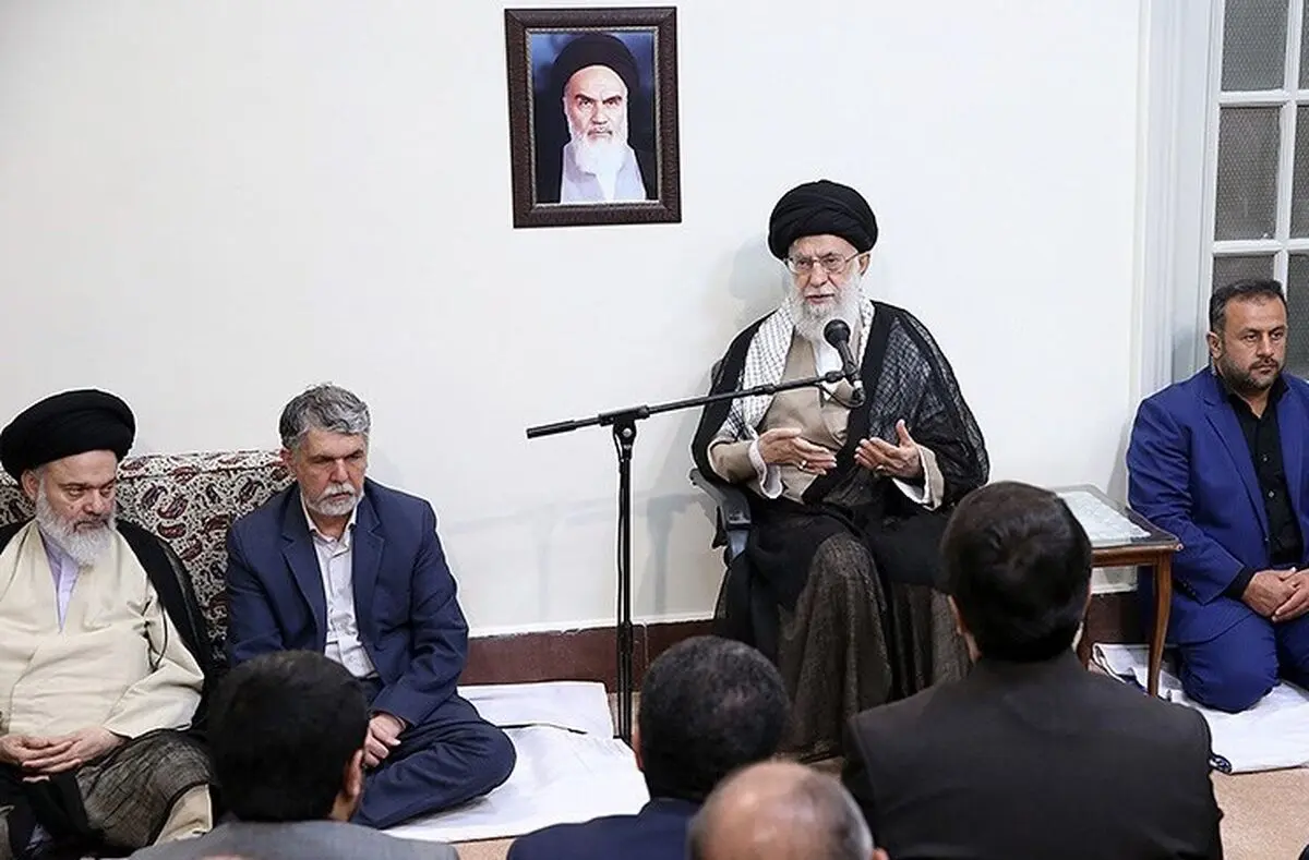  پیام‌های سیاسی حجِ انقلاب اسلامی را به دنیای اسلام برسانید