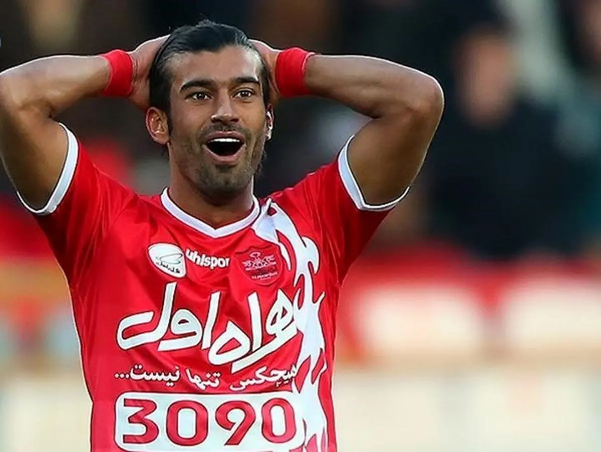 پیشنهاد یک میلیاردی خارجی ها به یاغی پرسپولیس/ رامین رضاییان به اصفهان می رود!