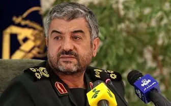 فرمانده سپاه پاسداران: دشمن جرأت نگاه چپ به مرزهای ایران را ندارد