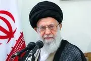 عکسی قدیمی از حضور رهبر انقلاب در حرم حضرت معصومه (س)