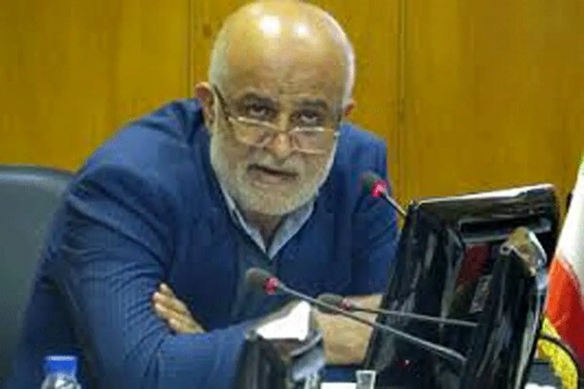 تیم اقتصادی دولت باید برای رفع مشکلات برنامه داشته باشند