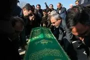  مراسم تشییع پیکر «دهقان فداکار»/ گزارش تصویری