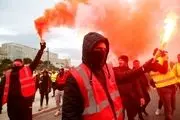 حمله پلیس فرانسه با گاز اشک آور به معترضان