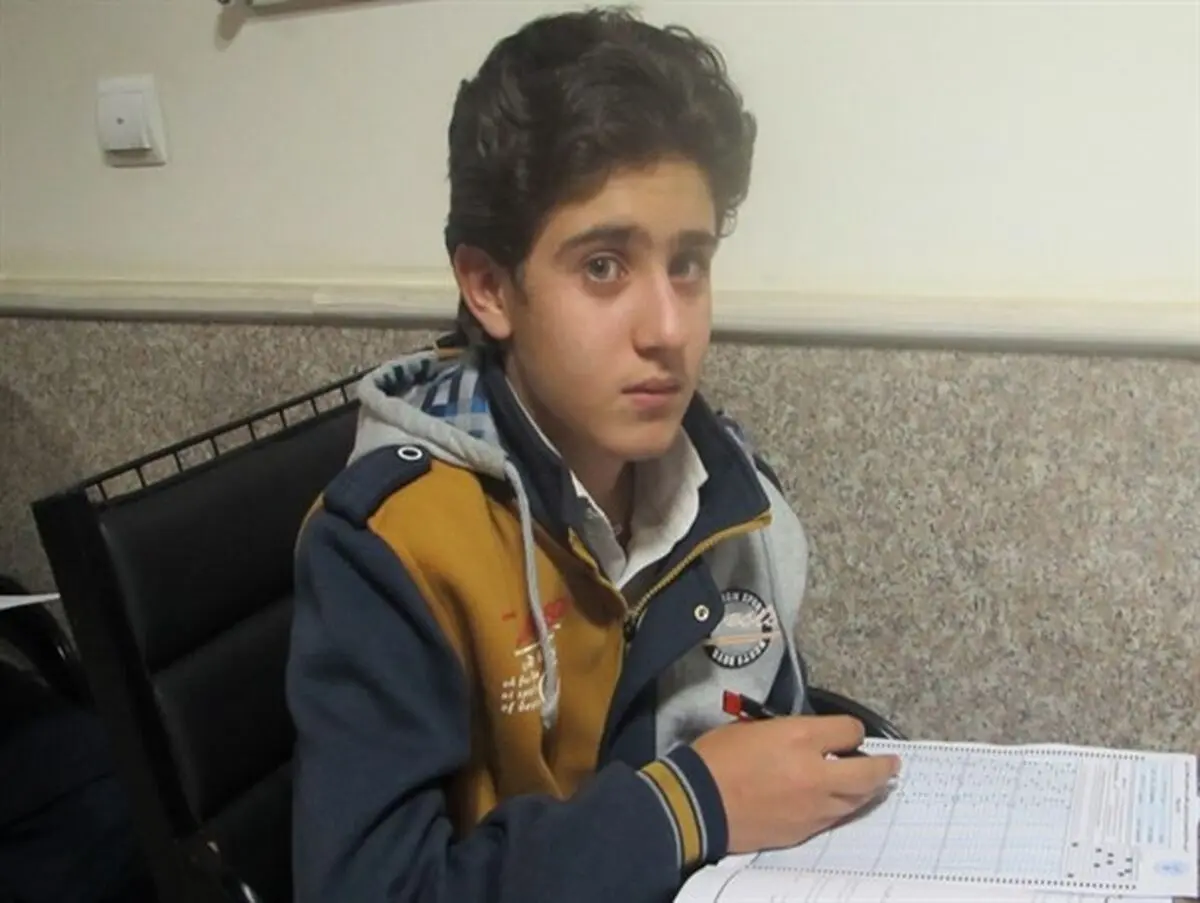 نوجوانی که یک ساله حافظ کل قرآن شد