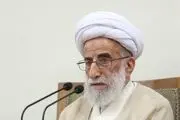 باید از ماموران ناجا در برخورد با منکرات حمایت کنیم