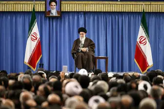 هزاران نفر از مردم اصفهان با رهبر انقلاب دیدار کردند