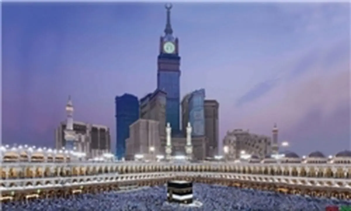 هدیه مقام معظم رهبری به مهمان ماه عسل