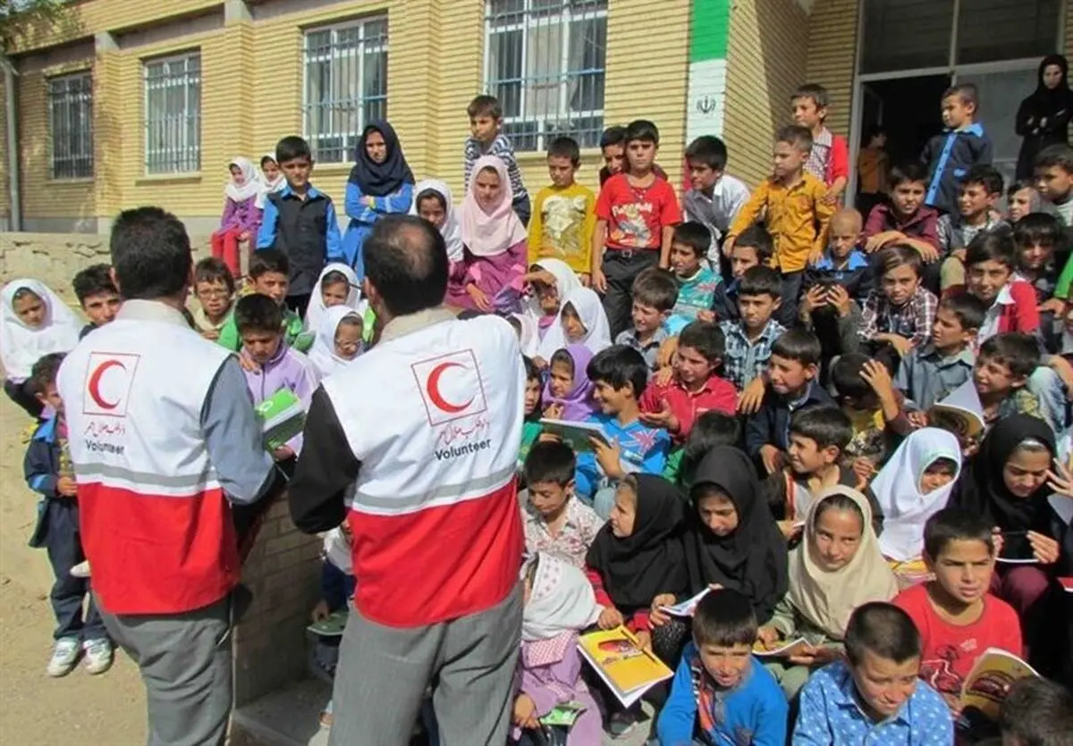 معاینه رایگان دانش آموزان مناطق محروم