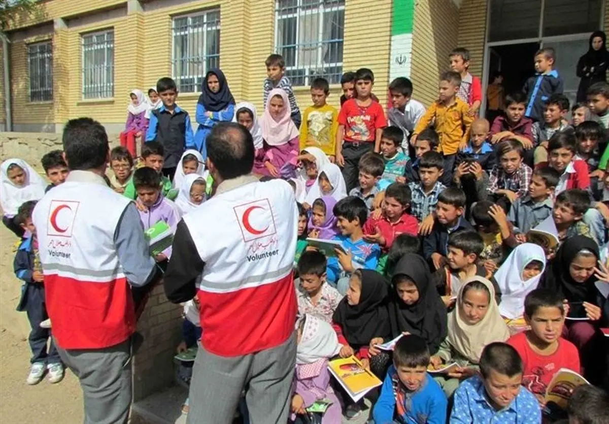 معاینه رایگان دانش آموزان مناطق محروم