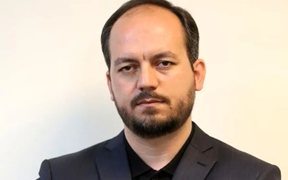 آگاهی دادن نیاز امروز نسل جوان در جنگ ترکیبی و شناختی