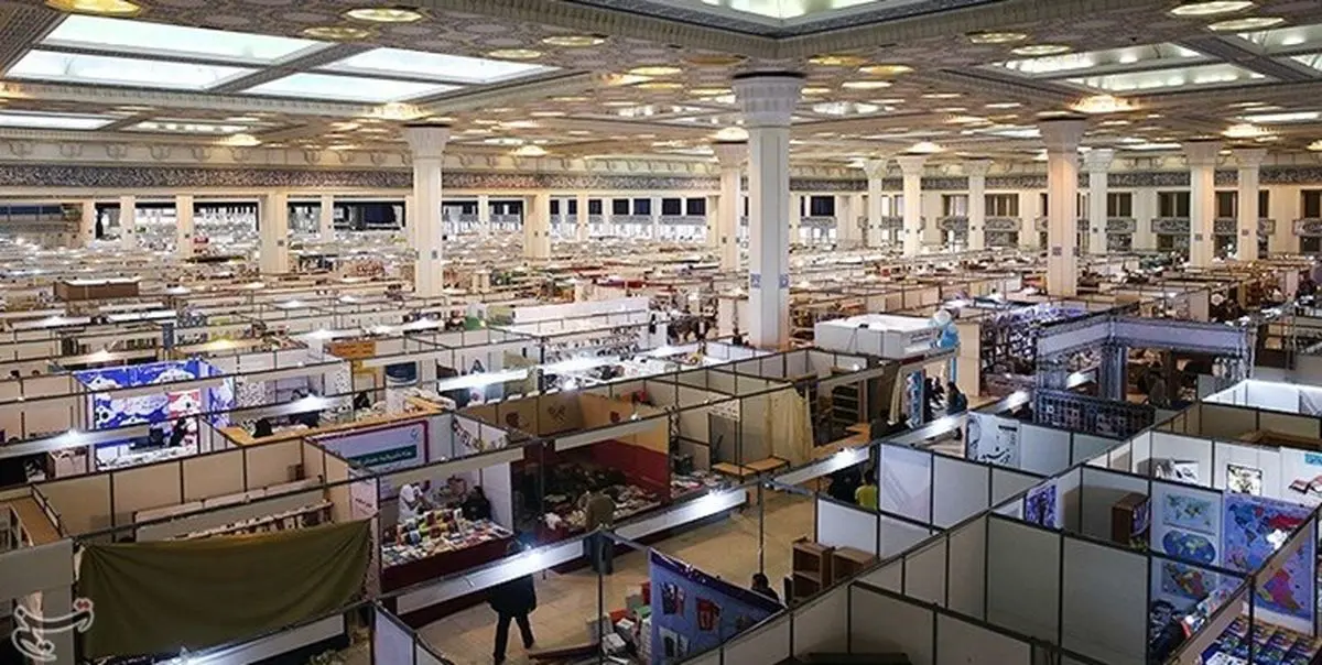 نمایشگاه کتاب در روزهای آخر هفته یک ساعت تمدید شد