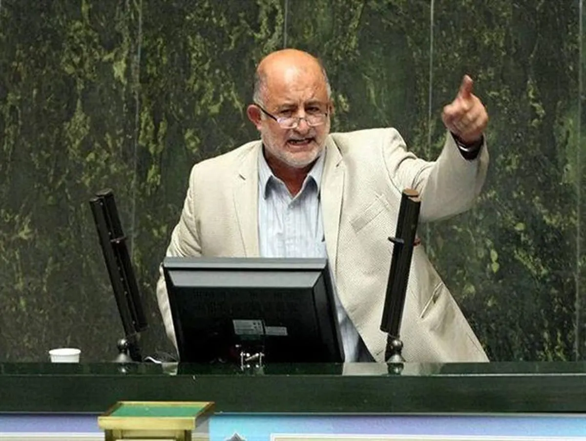 قاضیپور: شورای عالی کار دستمزد کارگران را تعیین کند