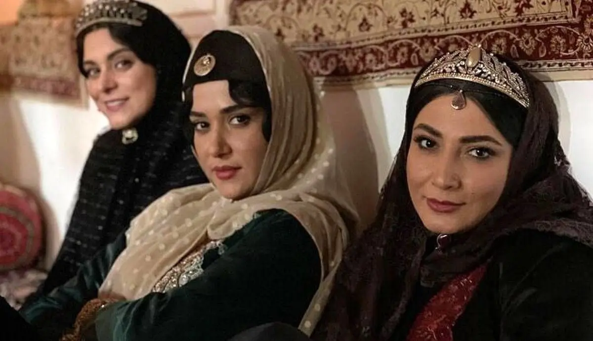 سلفی در اتاق گریم بانوان جیران+عکس
