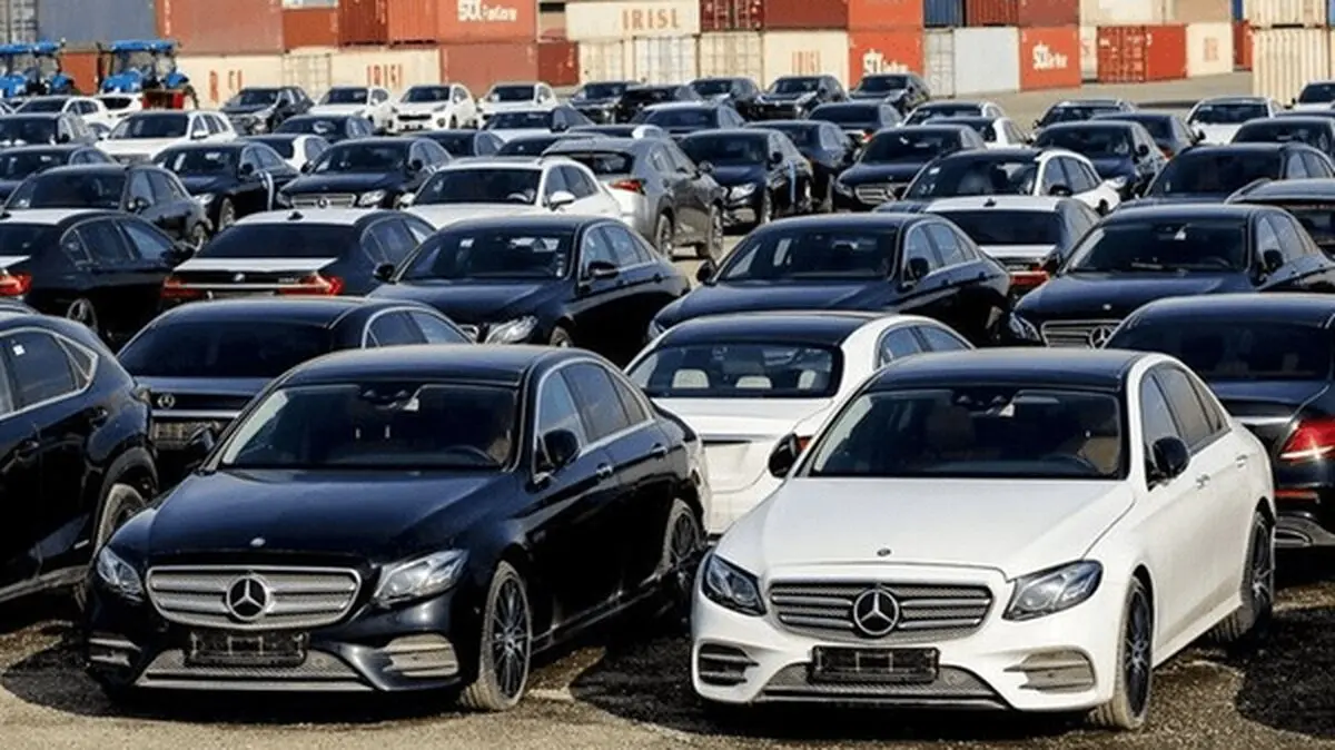 خودروهای دست‌ دوم وارد کشور می‌شود