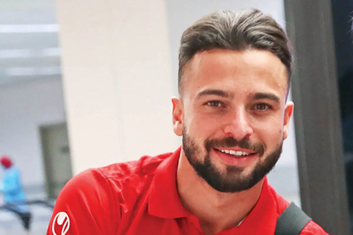 فیلم کار کثیف و زشت سروش رفیعی میلیاردی با هواداران پرسپولیس