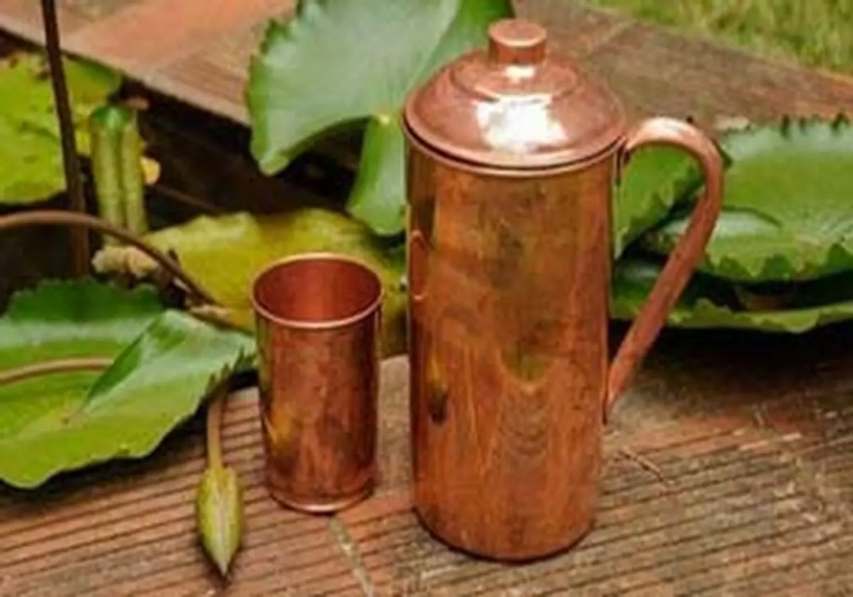 زنان چرا باید در لیوان مسی آب بنوشند