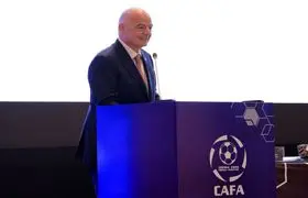 رئیس فیفا در خانه هو شد