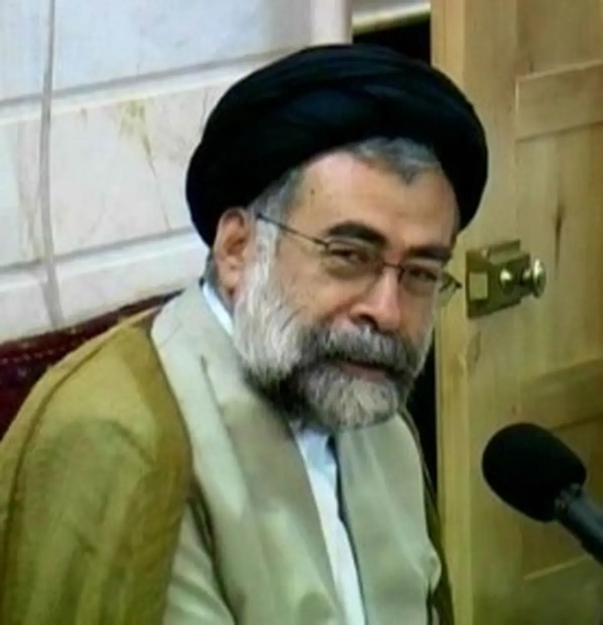 مکتب امام حسین علیه السّلام مکتب تعقّل و آزادى و انتخاب است