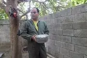 کار آفرینی جوان گمیشانی با ساخت ظروف چدنی در روستا+تصاویر