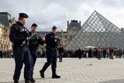 دو نفر از سارقان موزه لوور بازداشت شدند + عکس