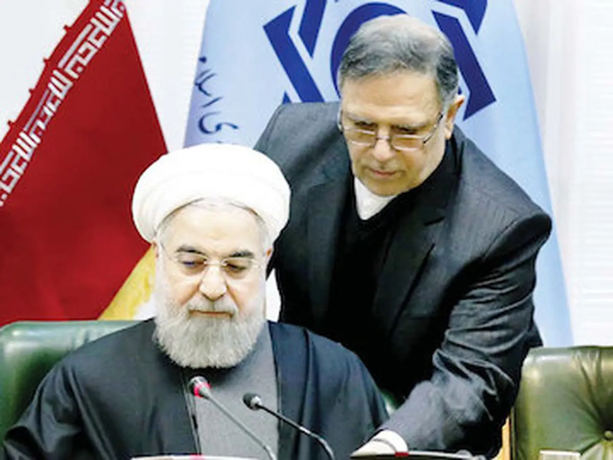 طرح سؤال نمایندگان از روحانی دربارۀ عملکرد بانک مرکزی