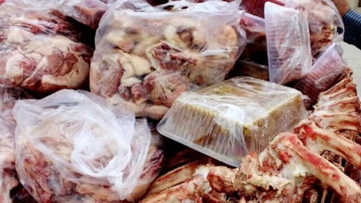 کشف محموله گوشت قاچاق در پایانه مرزی مهران