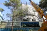 جداسازی و پیاده‌سازی قطعات گنبد جدید حرم امام حسین (ع) برای انتقال به کربلا