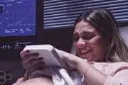 مادر نابینا جنین خود را لمس کرد/تصاویر